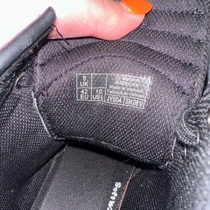 Dr. Martens Airwair